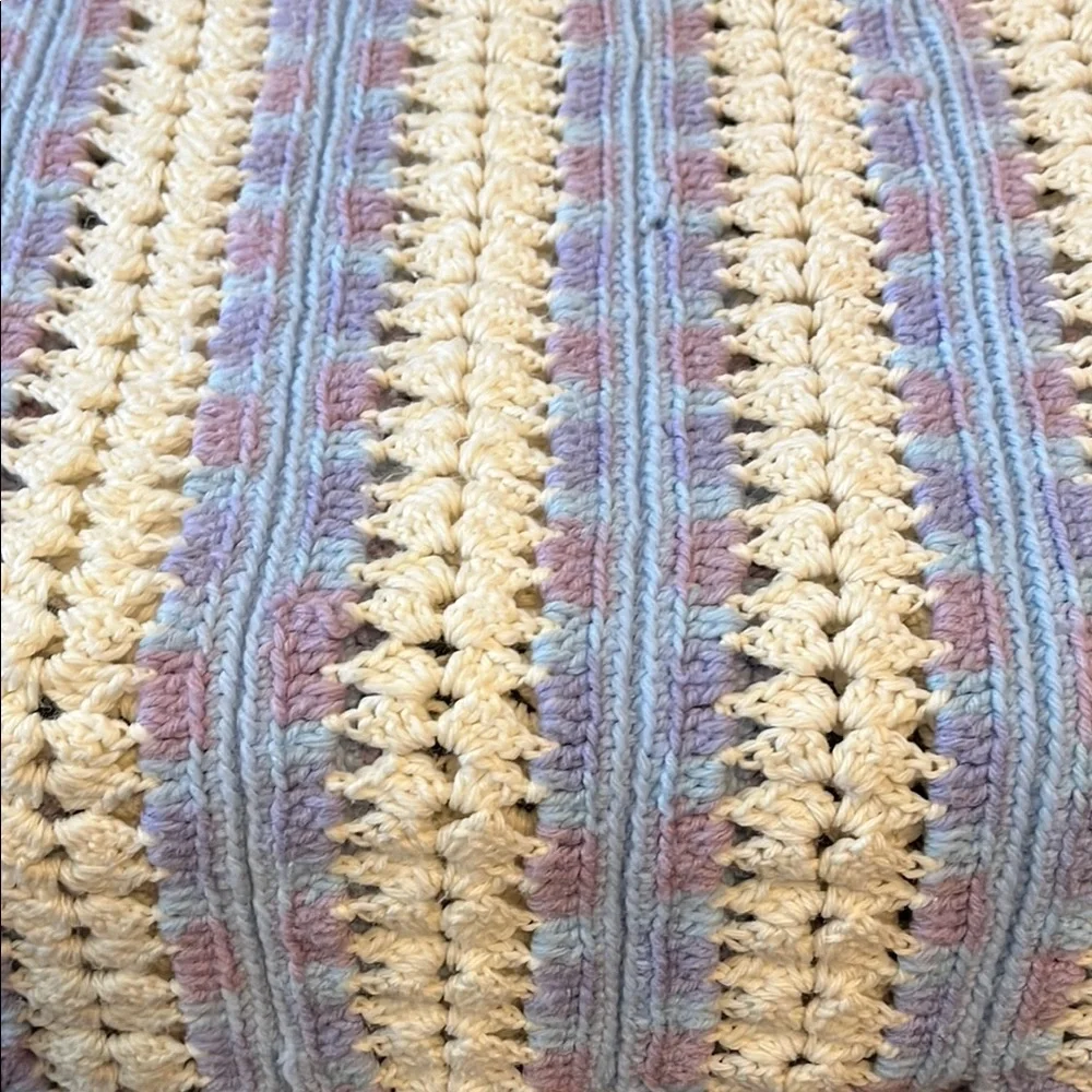 Pastel Crochet Blanket - Picture 4 of 9